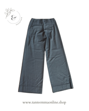 Load image into Gallery viewer, Wide leg trousers - black - autumn winter - size M
