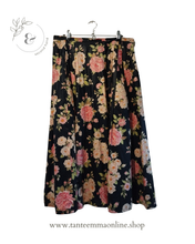 Load image into Gallery viewer, Long black skirt with floreal pattern - cotton - made in Italy by Estro di Firenze - Tante Emma Online
