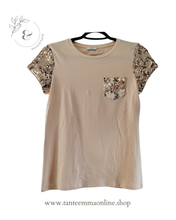 Load image into Gallery viewer, Pink t-shirt - Motivi - with paiettes and bronze beads on pocket and sleeve - size XS/S Tante Emma Online
