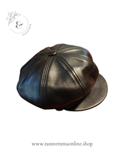 Load image into Gallery viewer, Beret-style hat in leather -made in Italy - unisex - black
