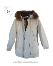 Load image into Gallery viewer, White hooded Parka - in real good conditions - woman - fall winter - Woolrich - size 44/46 Tante Emma Online

