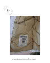 Load image into Gallery viewer, White hooded Parka - in real good conditions - woman - fall winter - Woolrich - size 44/46 Tante Emma Online

